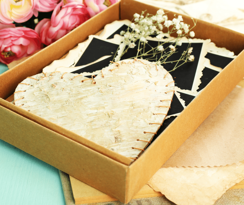 Memorial Gifts for Loss of Mom: Thoughtful Ways to Honor Her Memory